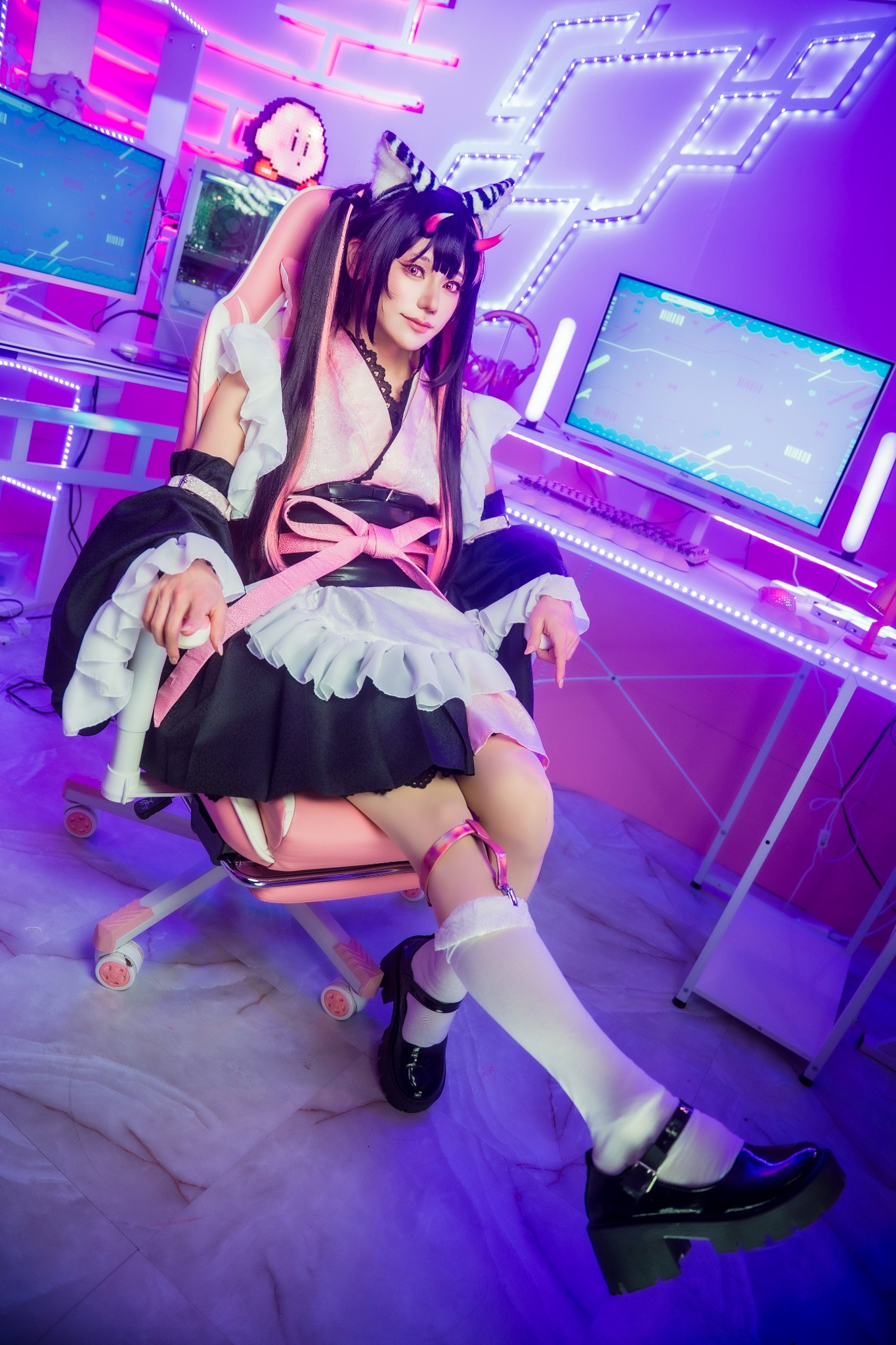 ONESAYA cosplaying Noi Komazawa from Cosmic Princess Kaguya! in a neon gaming room